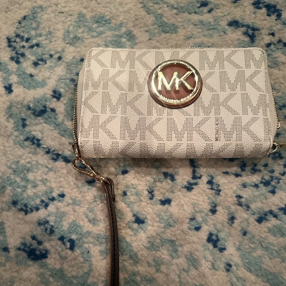 Michael Kors wallet